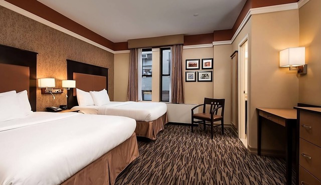 Great Relaxing Overnight Stay! 4 Classy Units, Pet-friendly, Near Empire State