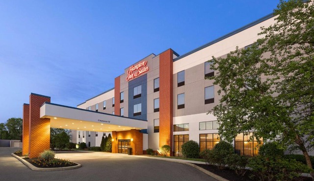 Hampton Inn & Suites Harrisburg