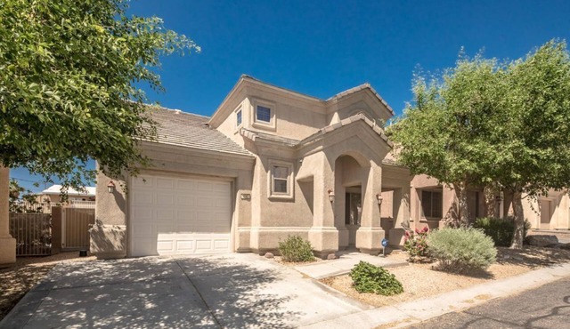 Havasu Vacay Villa that’s close to everything! Pool, Spa, Gated Boat Parking!