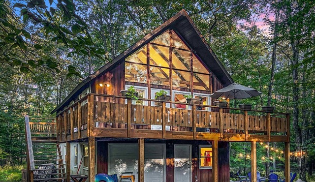 Heidi's Chalet - Lake & Beach, Hot Tub, Game Room