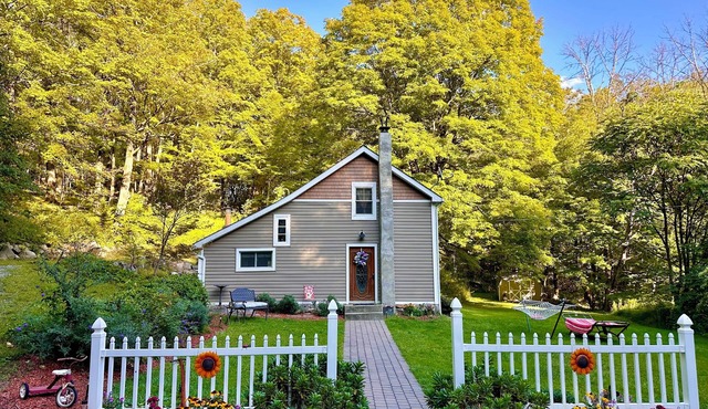 Hike the nearby AT, relax in seclusion or visit the many nearby area attractions
