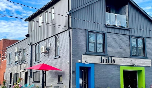 Hills - 4 Rental Suites in 1 - Downtown Meaford