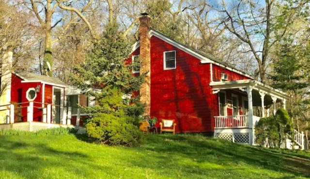 Hilltop Harborview Tucked in a Private Enclave Just 2 Blocks above Town, Hot-tub