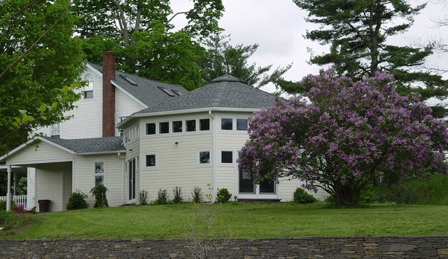 Historical Estate, Rhinebeck w/Farm Animals, Hot Tub, Pool, Lake, Gardens