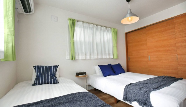 HM12613 Direct Yamanote Line! Japanese-style house near the station, free to explore Tokyo♪ Free parking available, experience the "comfort" of being able to enter directly from the garage!