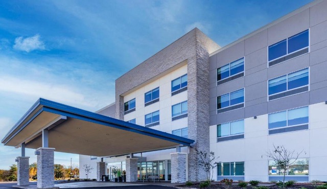 Holiday Inn Express & Suites Senatobia I-55 by IHG