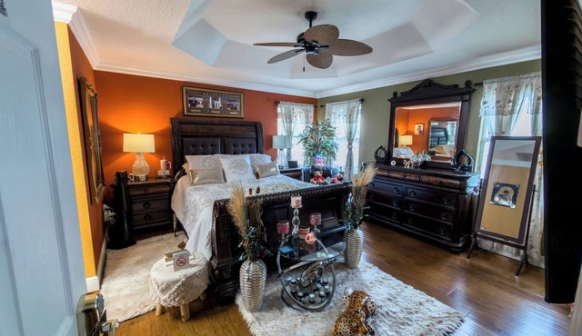 Home located 10 minute from Hard Rock Stadium Home of the FIFA World Cup 2026