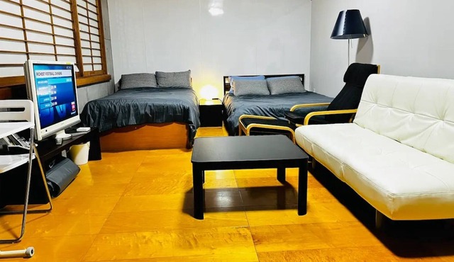 Hotel Adnes 2 double beds sofa bed 30 large p / Minato-ku Tokyo