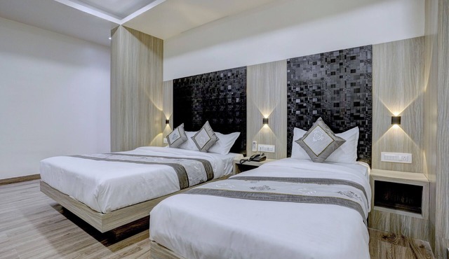 HOTEL ARTS INTERNATIONAL