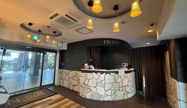 HOTEL EN