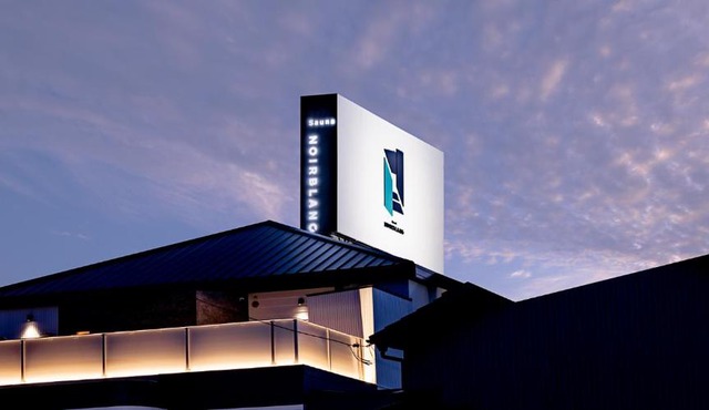 Hotel Noir Blanc