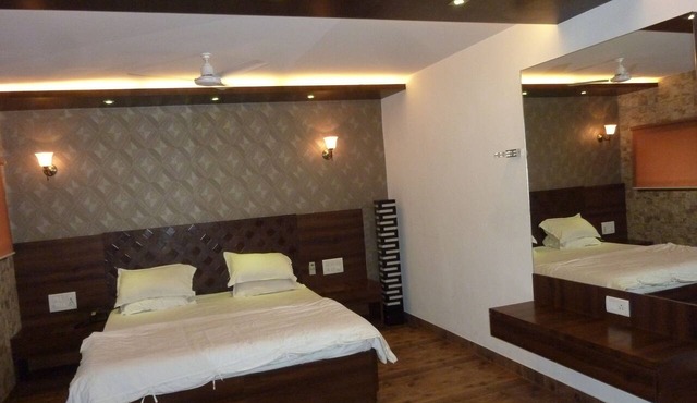 Hotel Regal Palace