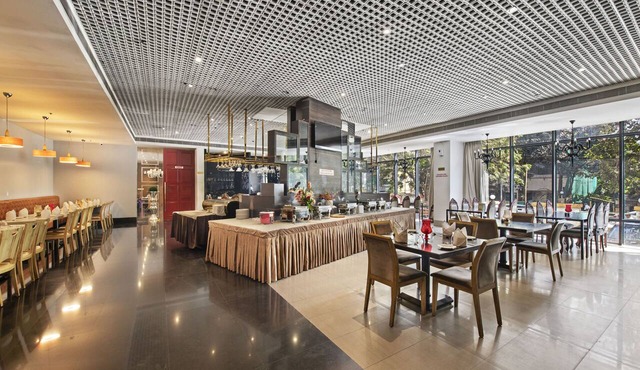 Hotel Satkar Grande