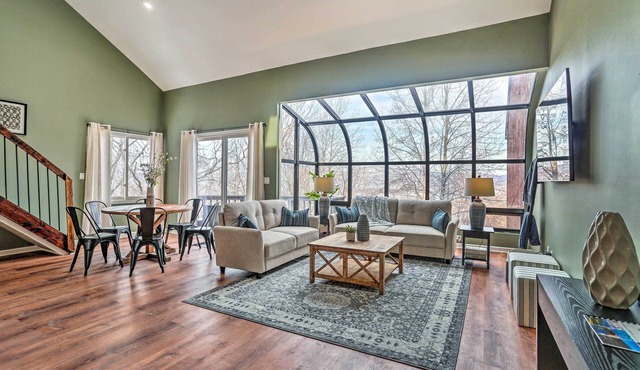 Inviting Vernon Twp Condo w/Private Balcony!