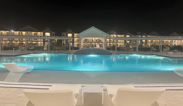 King Condo In Panama City Beach Resort Amenities Hot Tub Downtown Pier Park