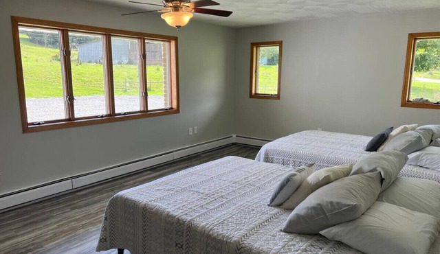 King Suite Near Town + Trails~Game Room + Firepit