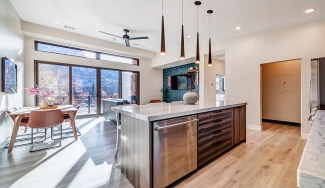 LaFave-Luxury Suite at Zion: The Sentinel