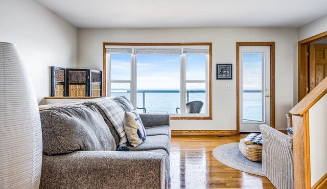 Lake Erie Escape | Panoramic Views on 3 Floors