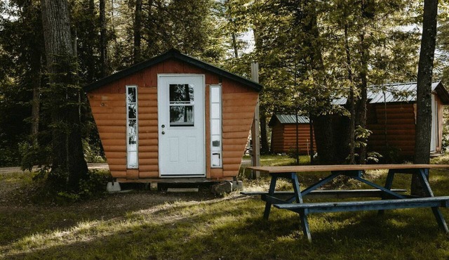 Lakefront Glamping Cabin