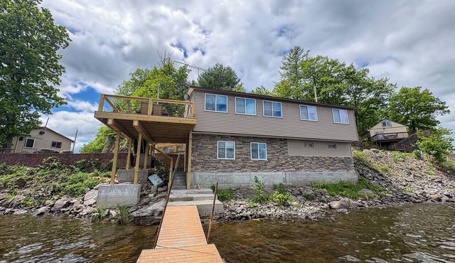 Lakeside Lodge on Black Lake