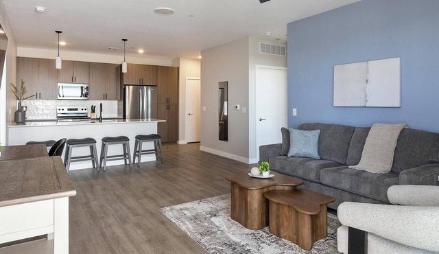 Landing | Amazing 2BD, Clubhouse, Gym