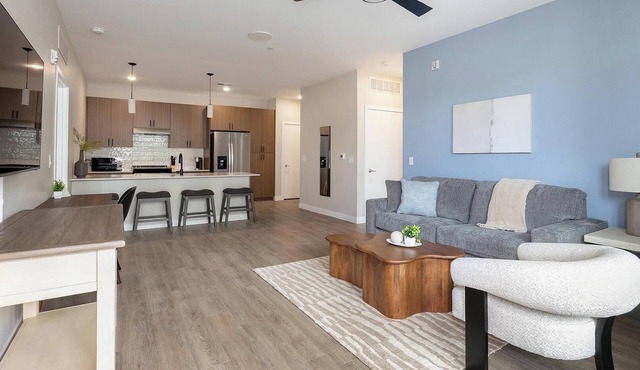 Landing | Incredible 2BD, Gym, Pool