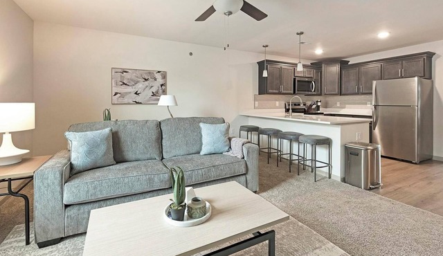 Landing | Spectacular 1BD, Pool, Gym