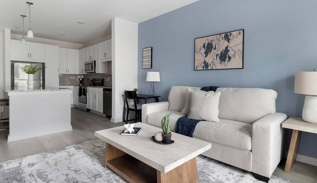 Landing | Stunning 1BD, Clubhouse, Gym