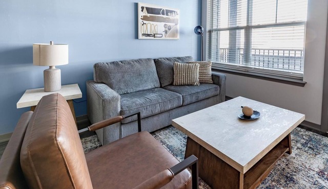 Landing | Stunning 1BD, Courtyard, Gym