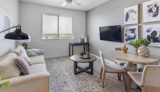 Landing | Stunning 2BD, Gym, Yoga Studio