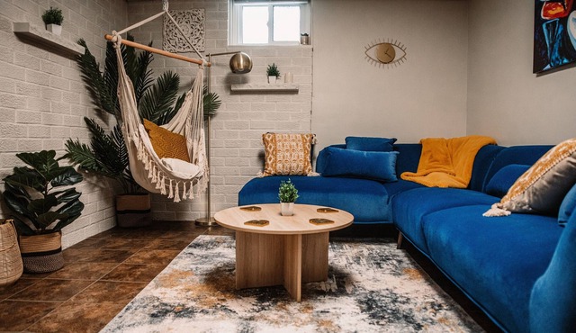 Le Bleu Marin - central apartment close to amenities!