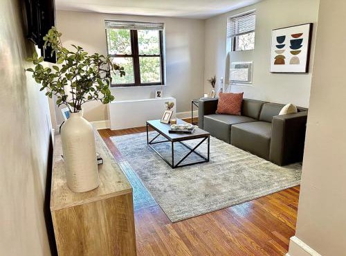 Lennox C402 Peaceful & Perfect Private 1-Br