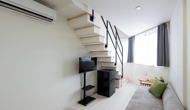 Less than 10 minutes from each of Shibuya, Shinjuku and Harajuku/Central location/New construction/Max. 6 people