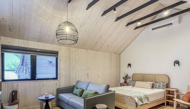 Lookout Cabin - Spacious Studio With Lake Front Access