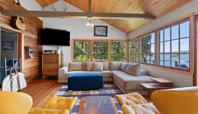 Loon Lake Cabin w/Private Beach & Dock