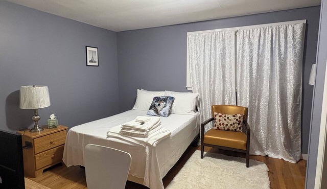 Lovely 3-bedroom apartment with AC in Syracuse