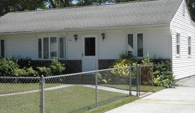 Lovely Family Ranch Home 2 blocks from the Bay & Spectacular Sunsets