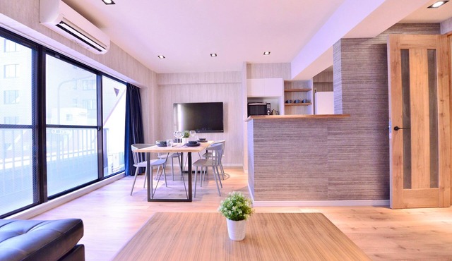 Lux 2BR Penthouse/Imperial Palace/7Pax/3mins Sub
