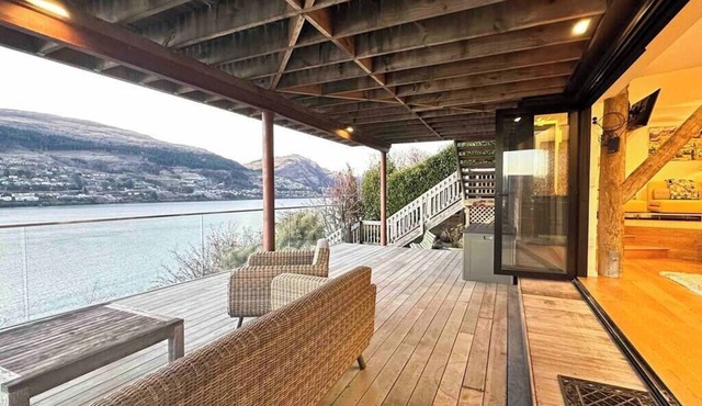Luxe Living with Lake & Mountain Views