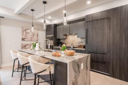 Luxe Old City 4Bd-4Bt Duplex - 4x Car Parking & Gym