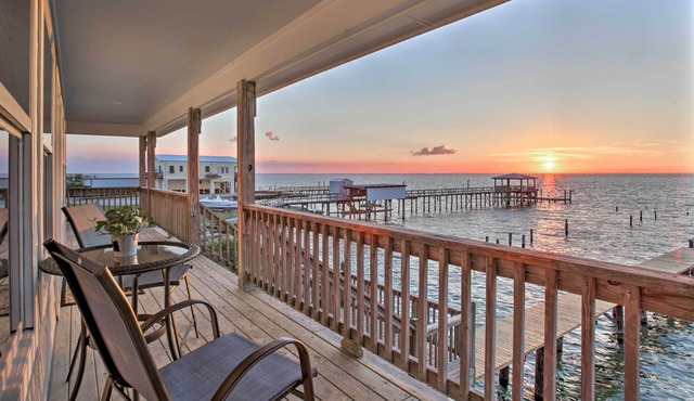 Luxe Waterfront Lake Pontchartrain Home w/Dock!