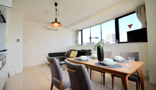 Luxes by b hotel - 10 min Hiroshima Station & 2BR Up to 10p