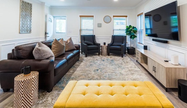 Luxurious Retreat, Parking, Restaurants, Near New Hope, 1mile Delaware River