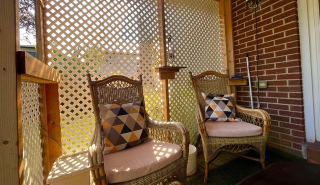 Luxury 1-bedroom 1-parking downtown Pickering