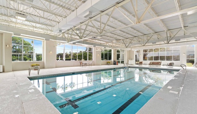 Luxury 3 Bed 3 Bath Resort Beaches Pool Golf