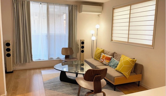 Luxury 3-bedroom house only 8 mins from Shinjuku and Ghibli Museum!