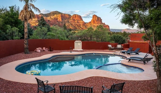 Luxury Entertainment with Peace & Tranquility Home