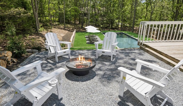 Luxury Hamptons Retreat, Heated Pool + Firepits