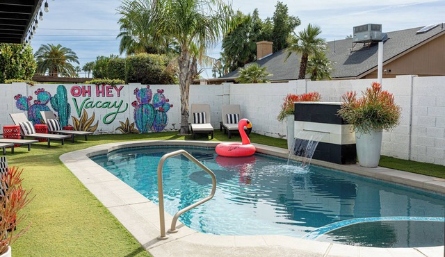 Luxury Kierland Oasis Heated Pool & Spa Putting Green Sleeps 8