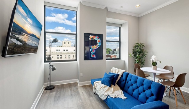 Magnificent 1BR with Pool & Gym